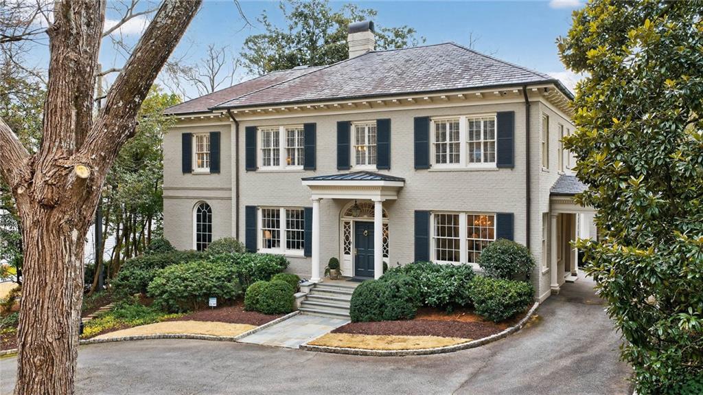 2552 Habersham Road NW