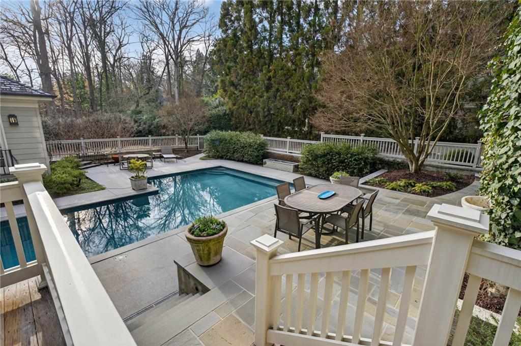 2552 Habersham Road NW