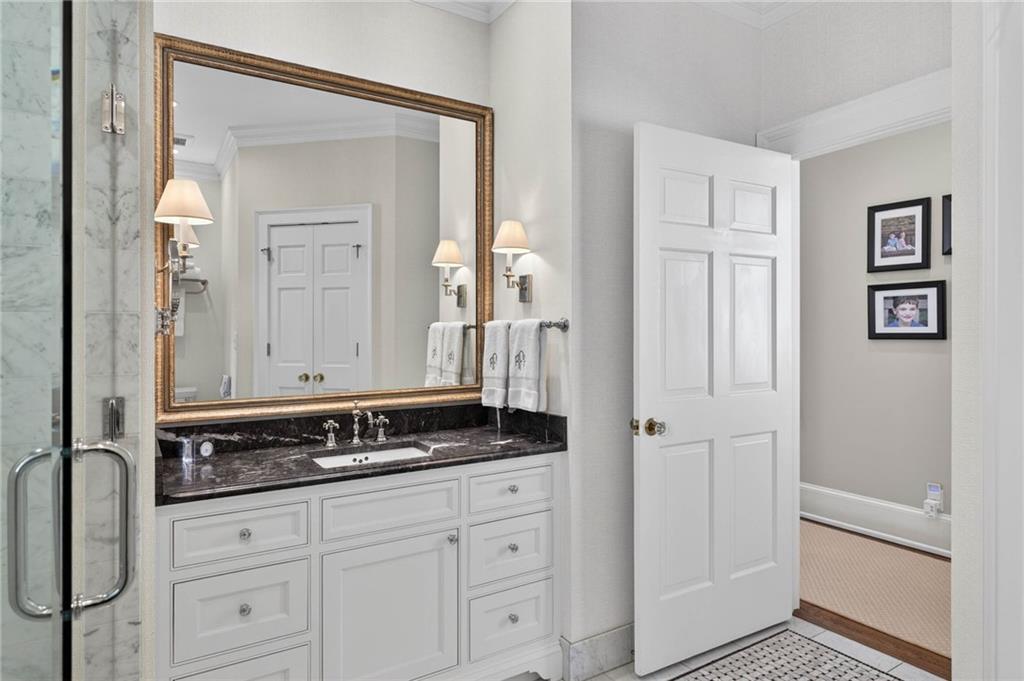 2552 Habersham Road NW