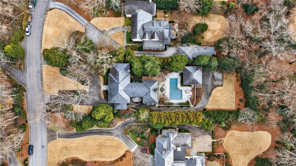 2552 Habersham Road NW