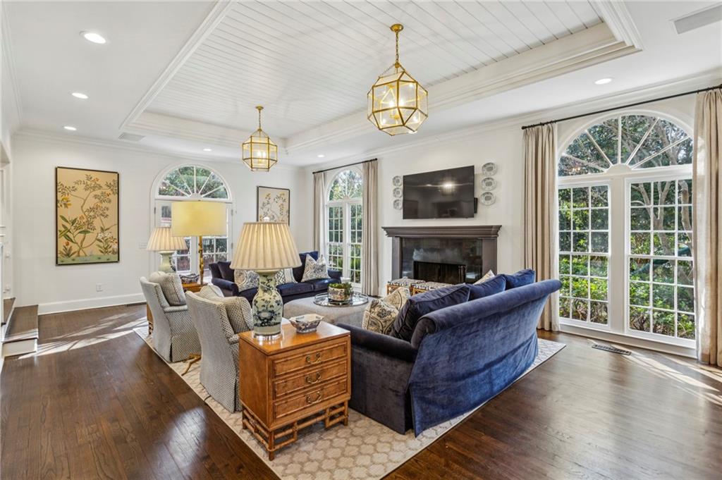 985 Club Commons Circle NE