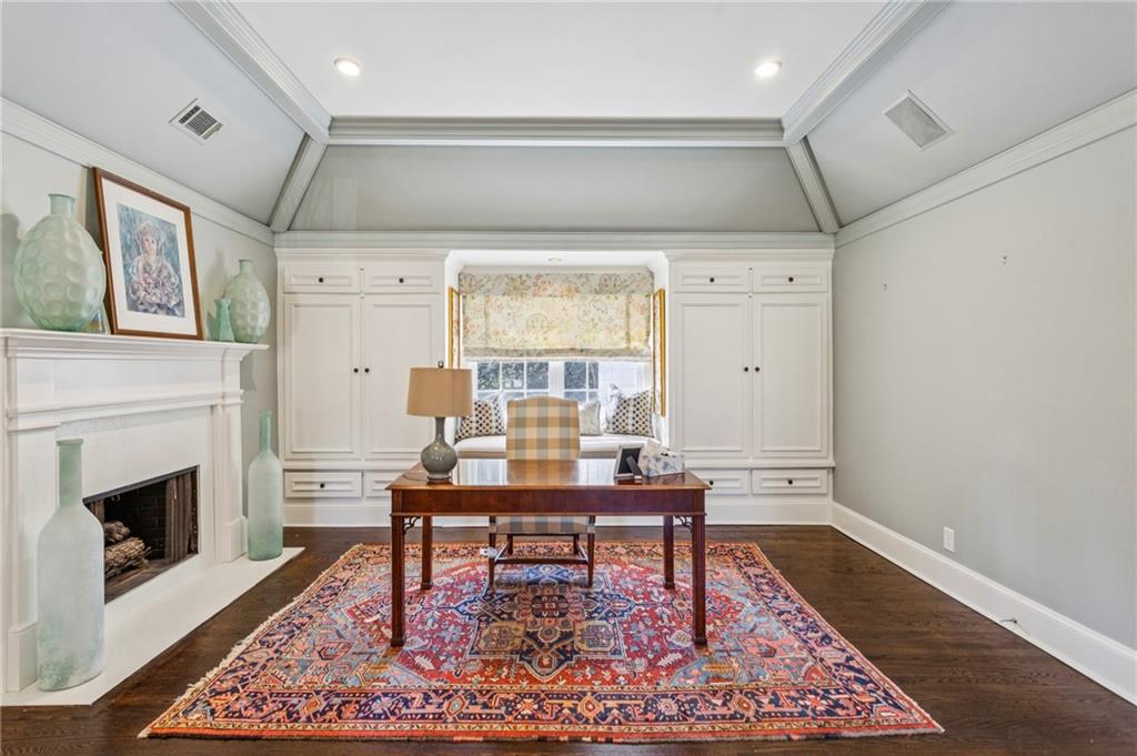 985 Club Commons Circle NE