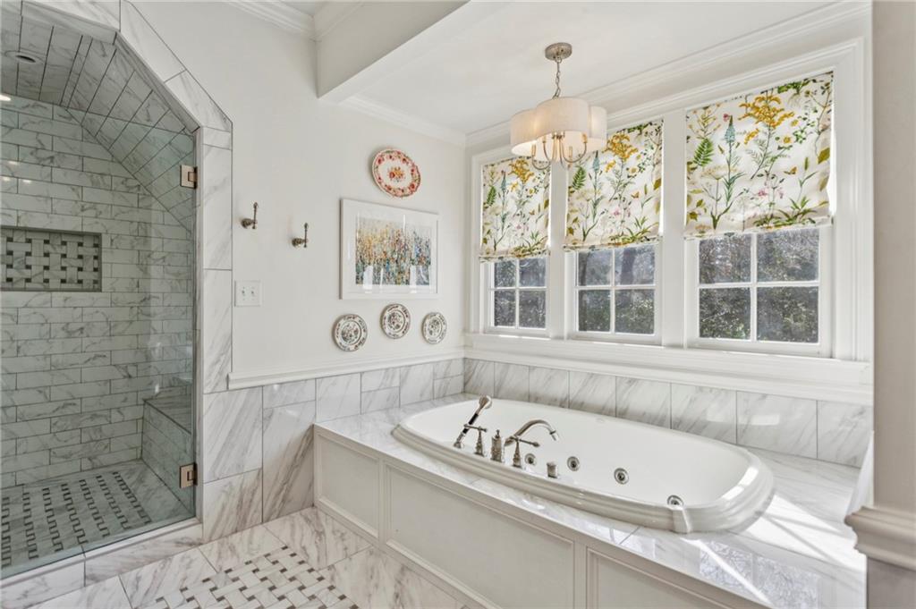 985 Club Commons Circle NE