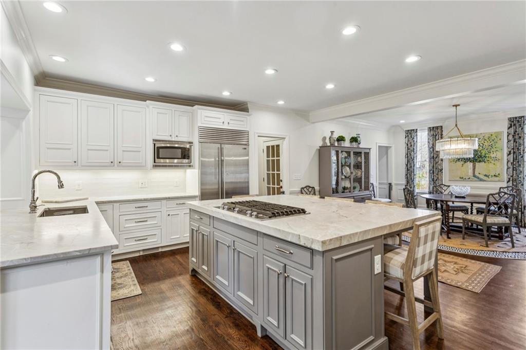 985 Club Commons Circle NE