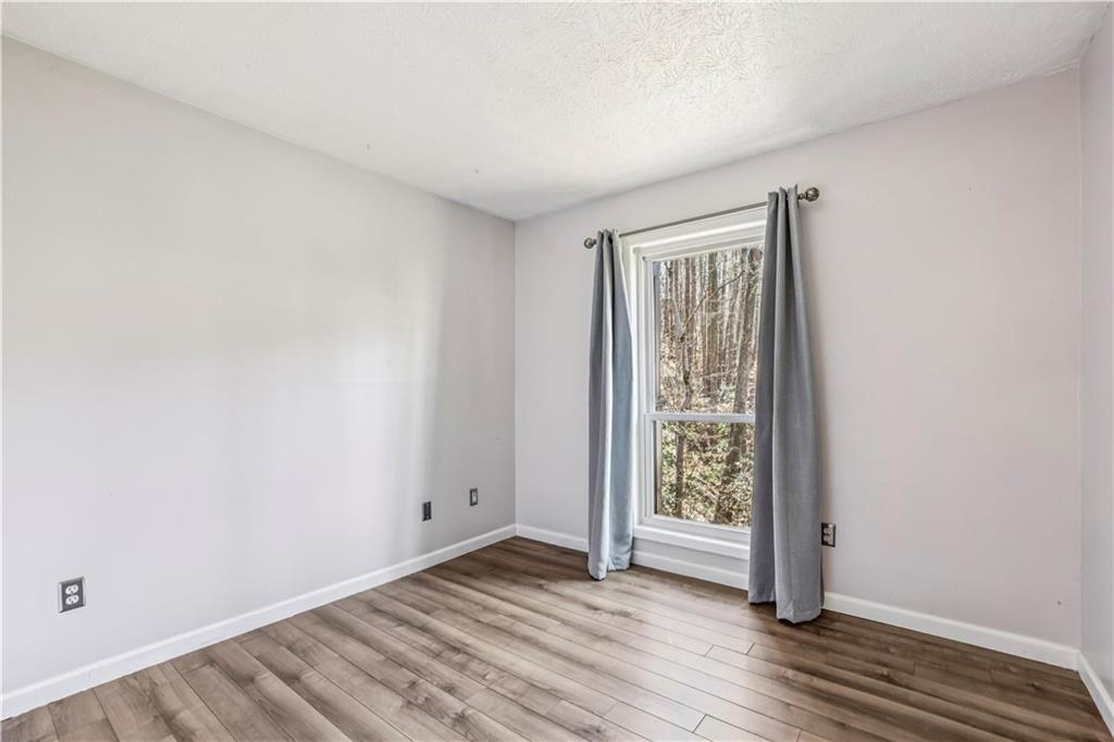 1503 Woodcliff Drive NE