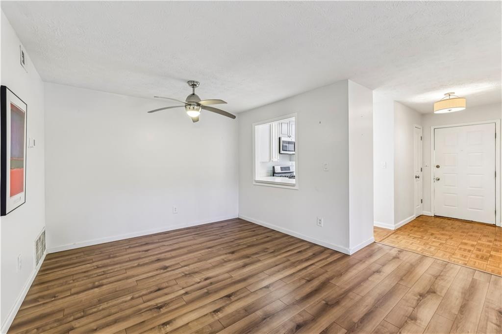 1503 Woodcliff Drive NE