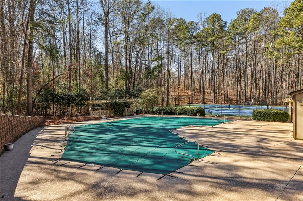 1503 Woodcliff Drive NE