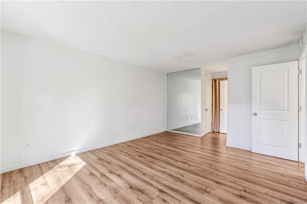 1503 Woodcliff Drive NE