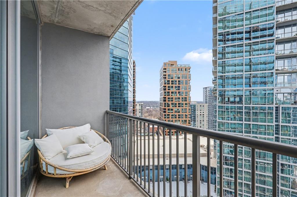 1080 Peachtree Street NE Unit 2108