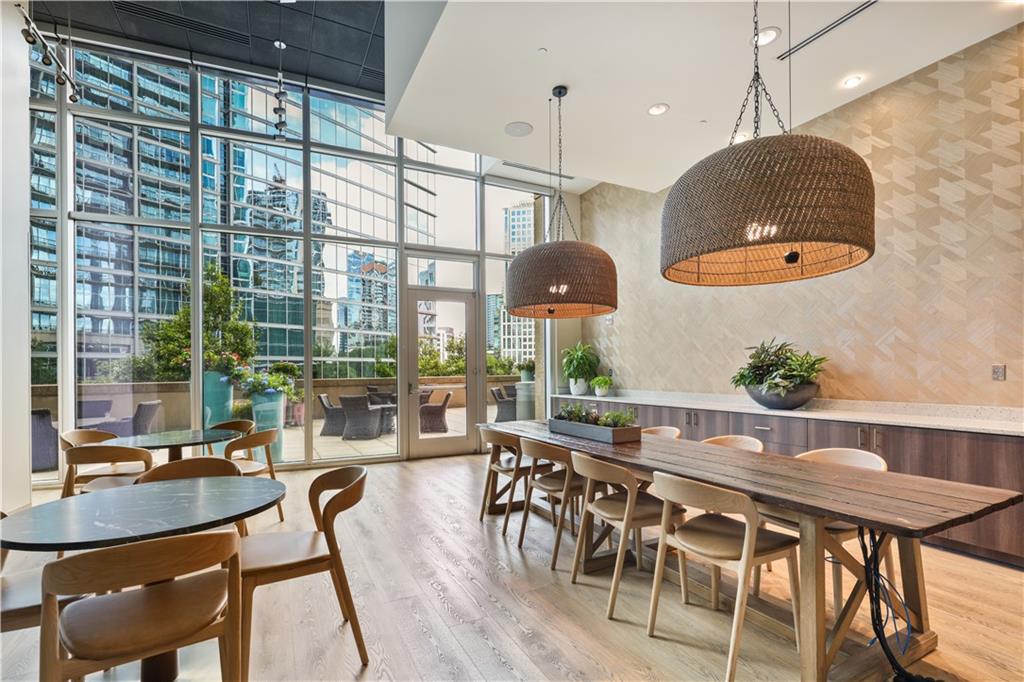 1080 Peachtree Street NE Unit 2108