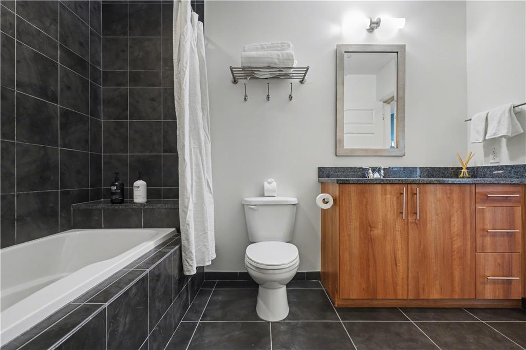 1080 Peachtree Street NE Unit 2108