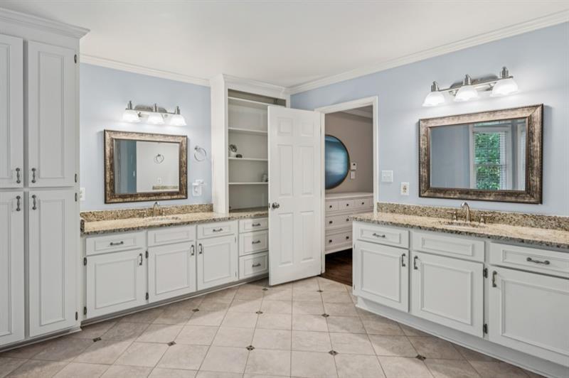 1153 Byrnwyck Court NE