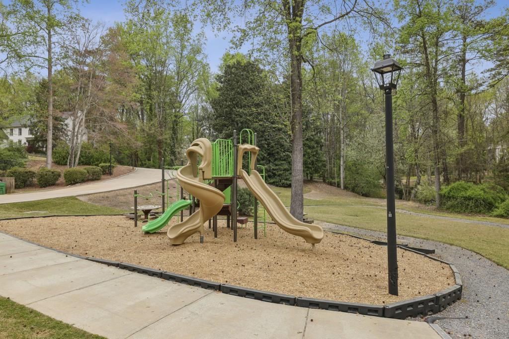 1153 Byrnwyck Court NE