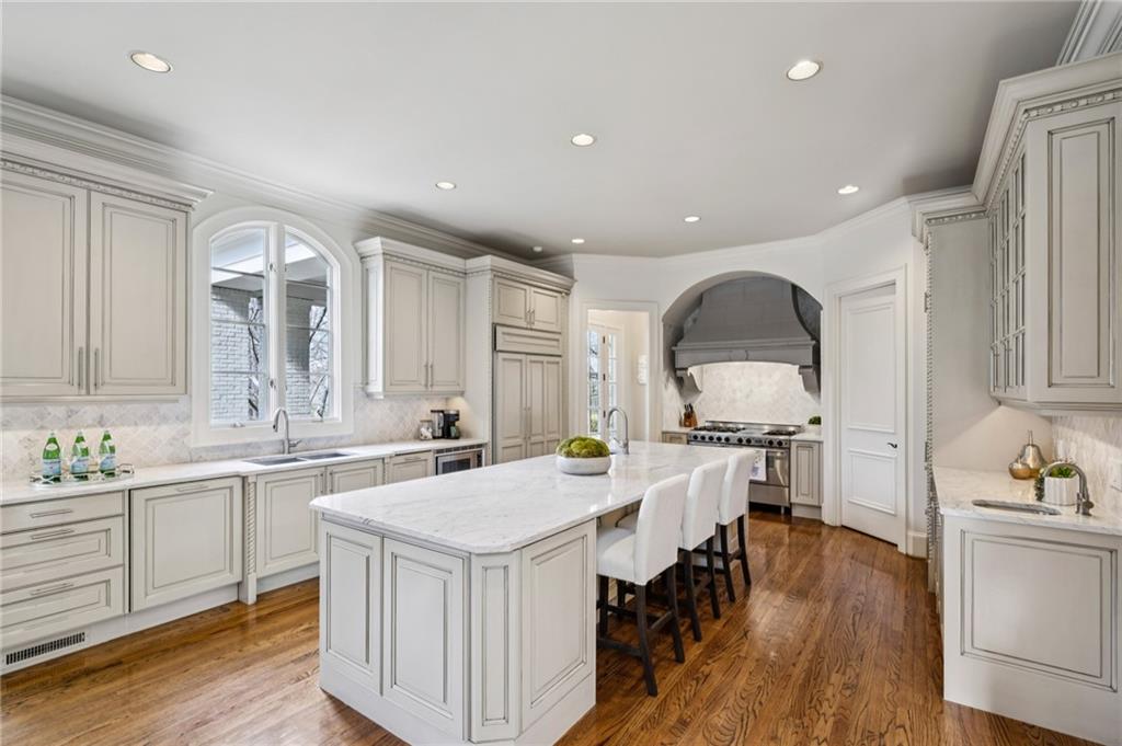 82 Blackland Road NW