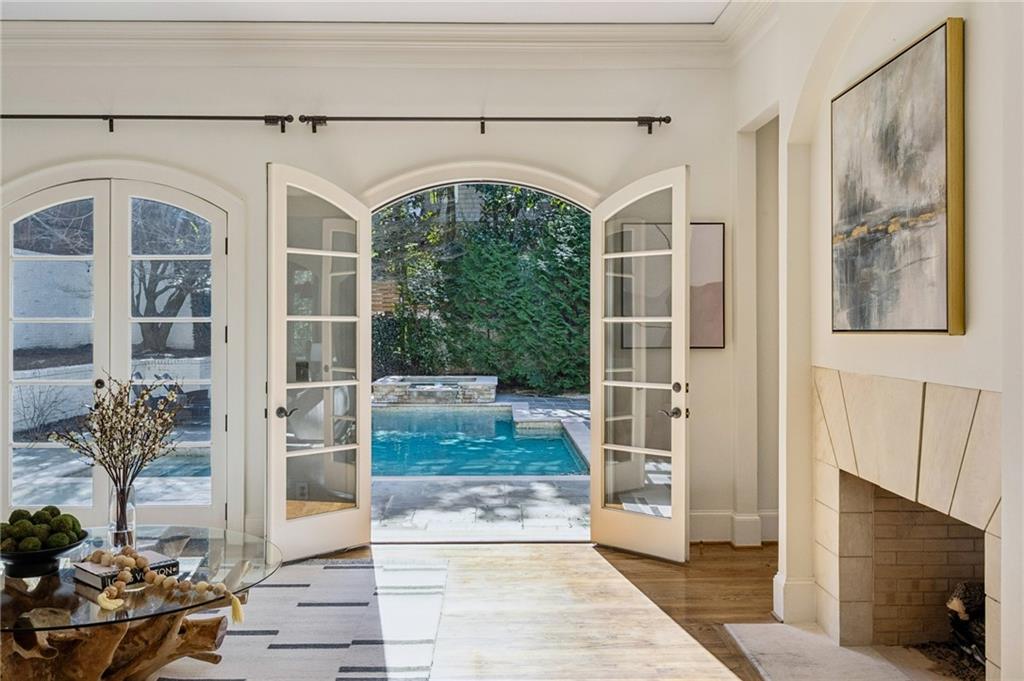 82 Blackland Road NW