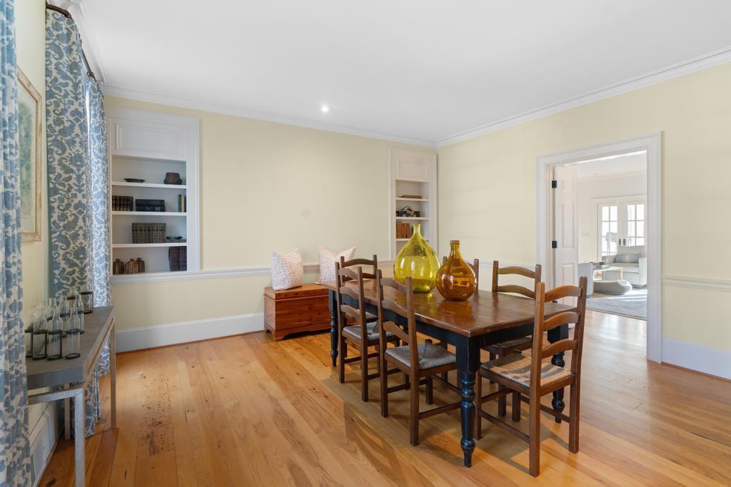 2950 Rivermeade Drive NW