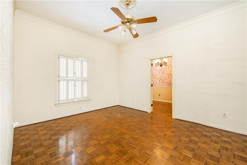 650 Moores Mill Road Square Unit 27