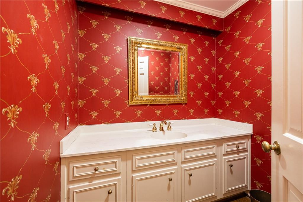 650 Moores Mill Road Square Unit 27