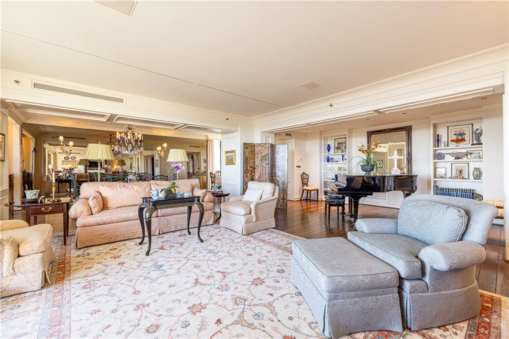 2660 Peachtree Road NW Unit 37G