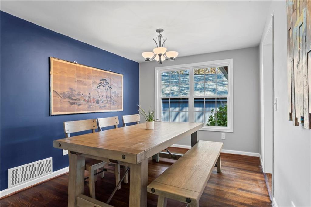 2102 Fairway Circle NE