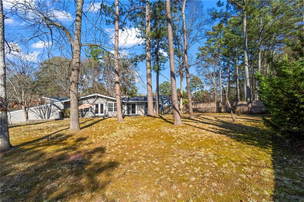 2102 Fairway Circle NE