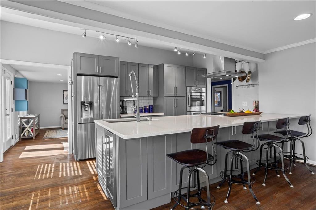 2102 Fairway Circle NE