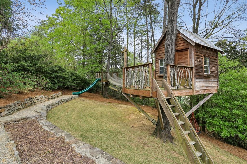 3849 Brandy Station Court SE