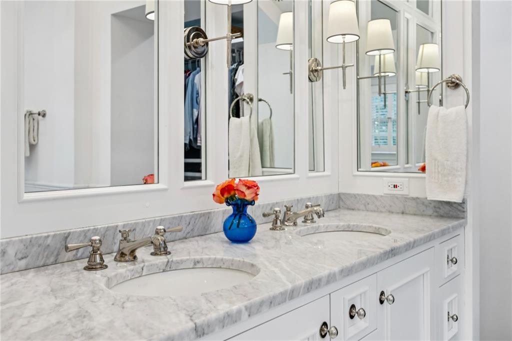 1838 Meredith Drive NW