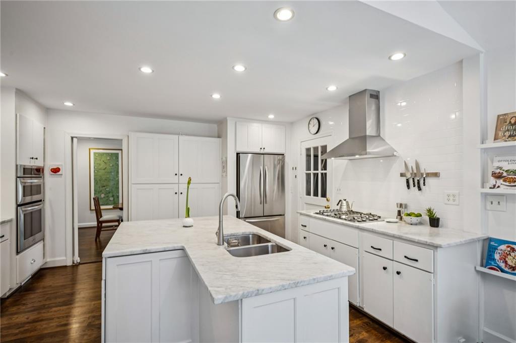 1838 Meredith Drive NW