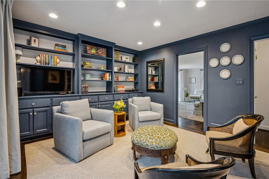 1838 Meredith Drive NW