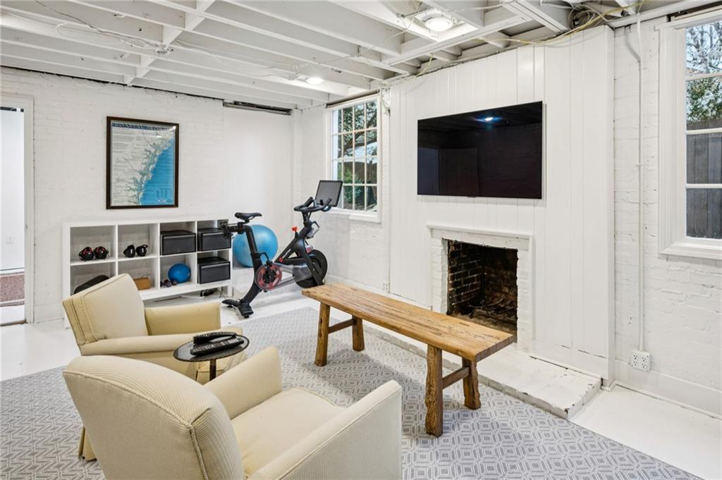 1838 Meredith Drive NW