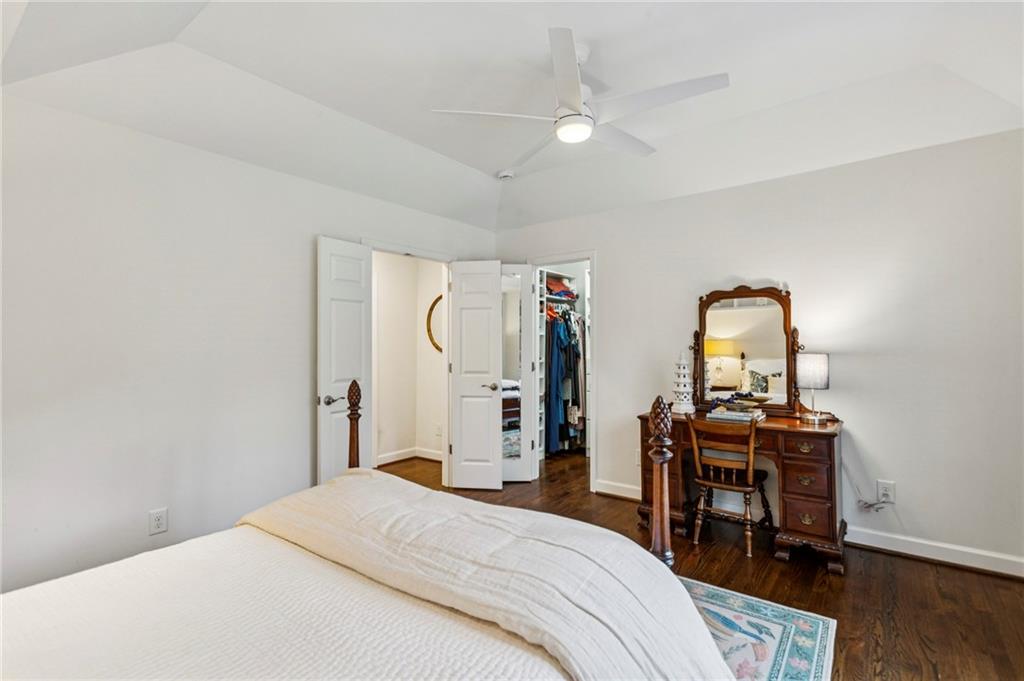 734 Woodley Drive NW