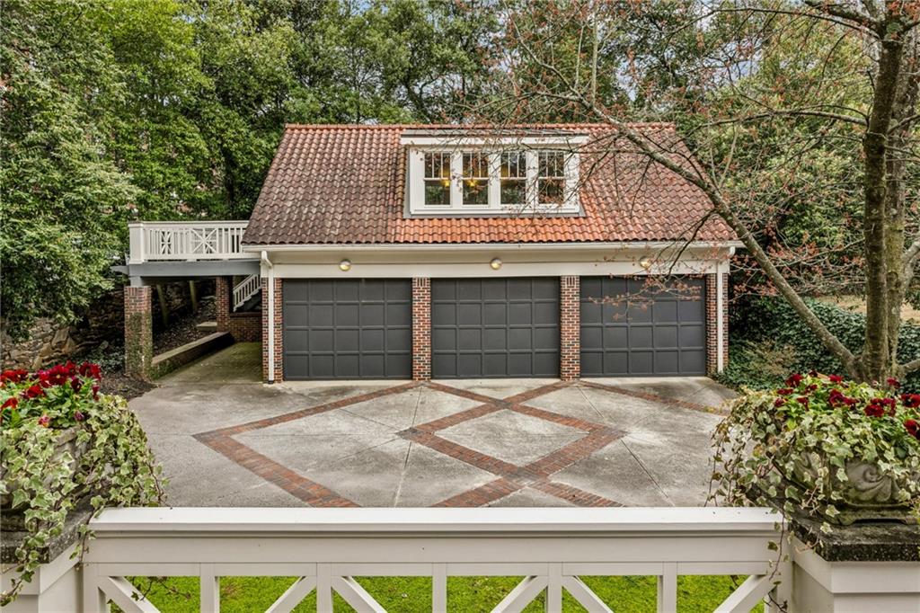 1899 Anjaco Road NW Unit 1