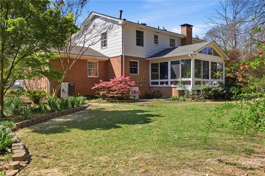 1924 Queens Way