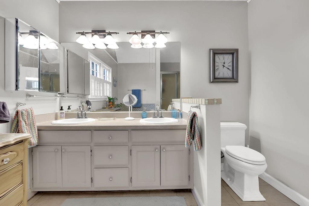 2385 Waterton Ridge Trail