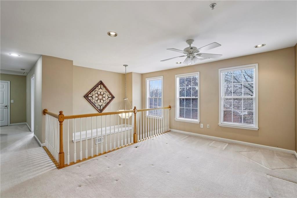 125 Westchester Drive SE