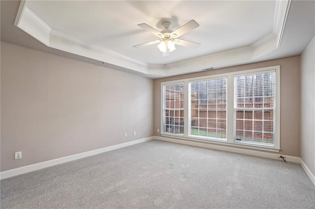 125 Westchester Drive SE