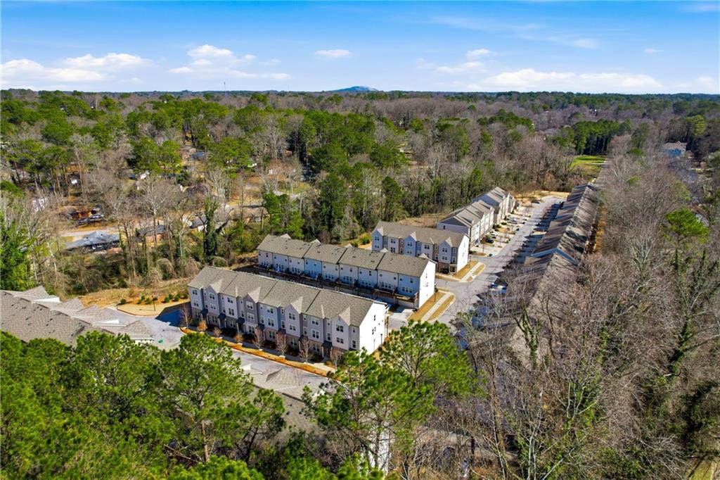 1614 Falcon Crest Way