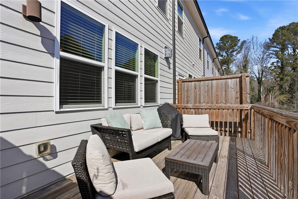 1614 Falcon Crest Way