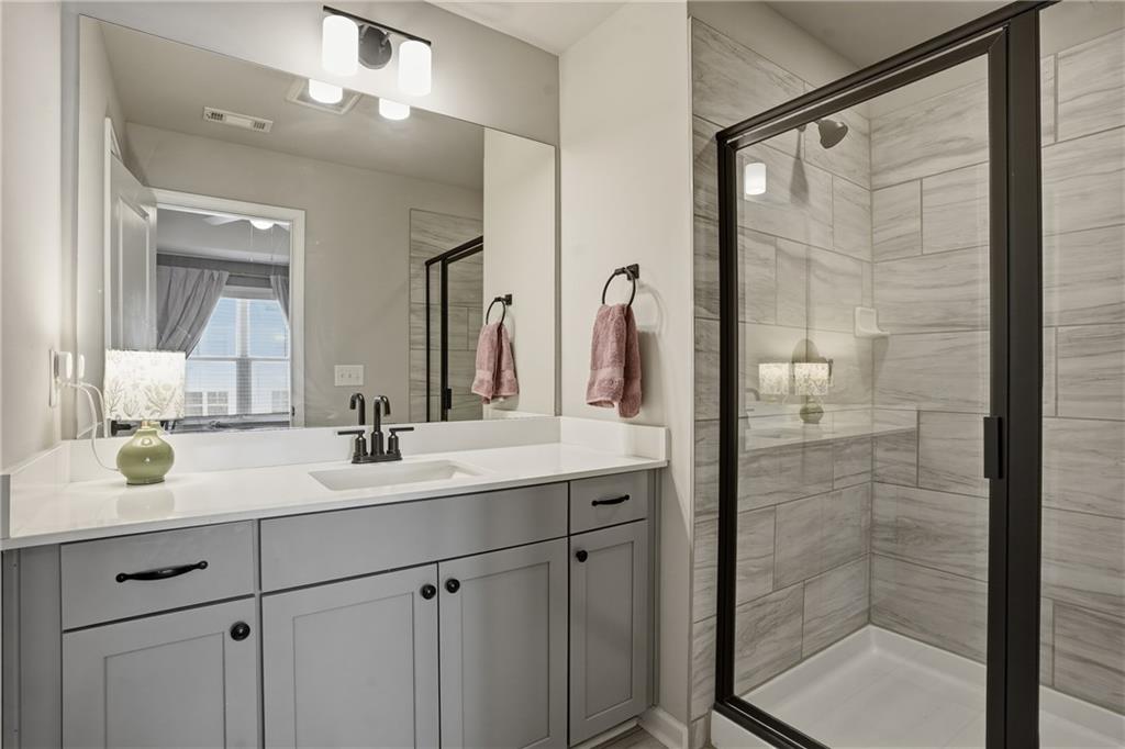 1614 Falcon Crest Way