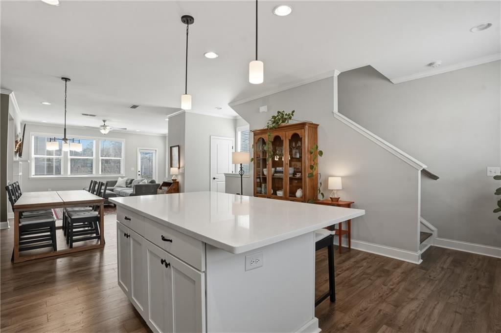 1614 Falcon Crest Way