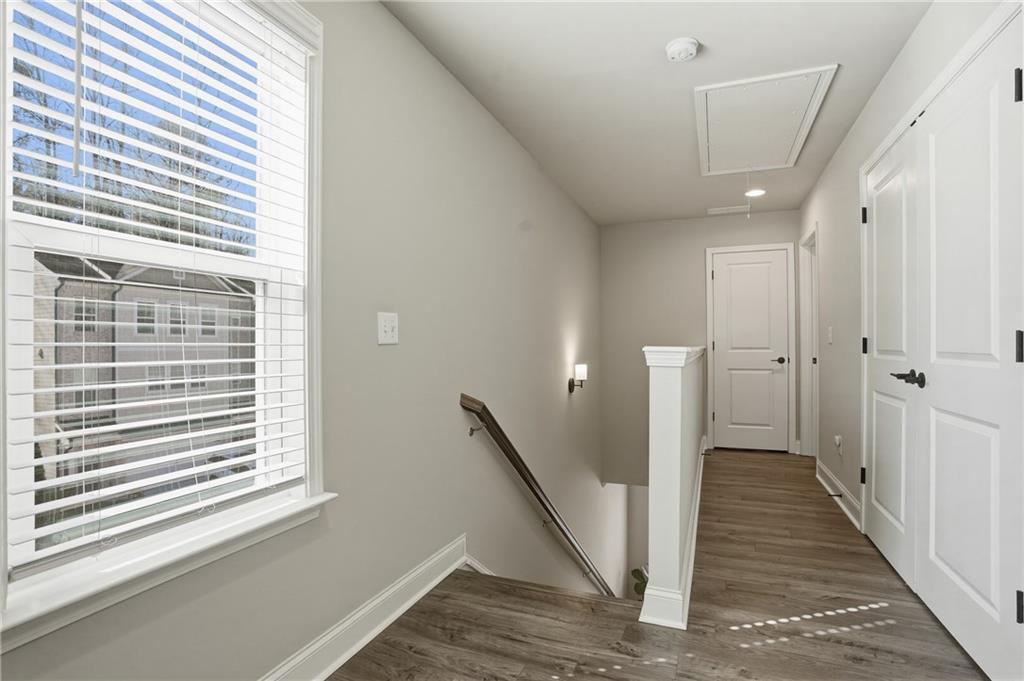 1614 Falcon Crest Way