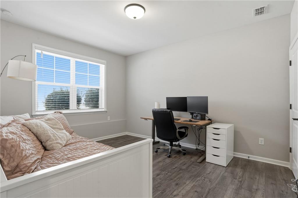 1614 Falcon Crest Way