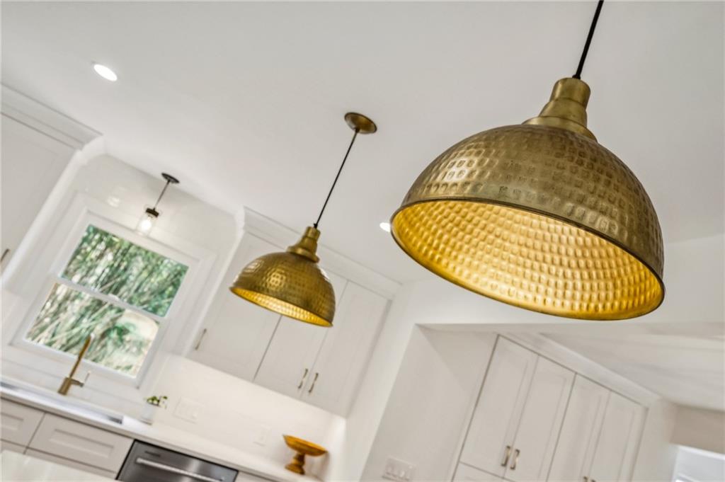 540 Chateaugay Lane NE