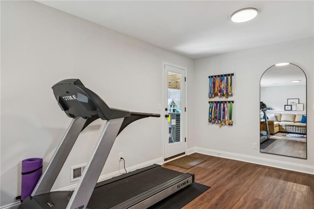 540 Chateaugay Lane NE