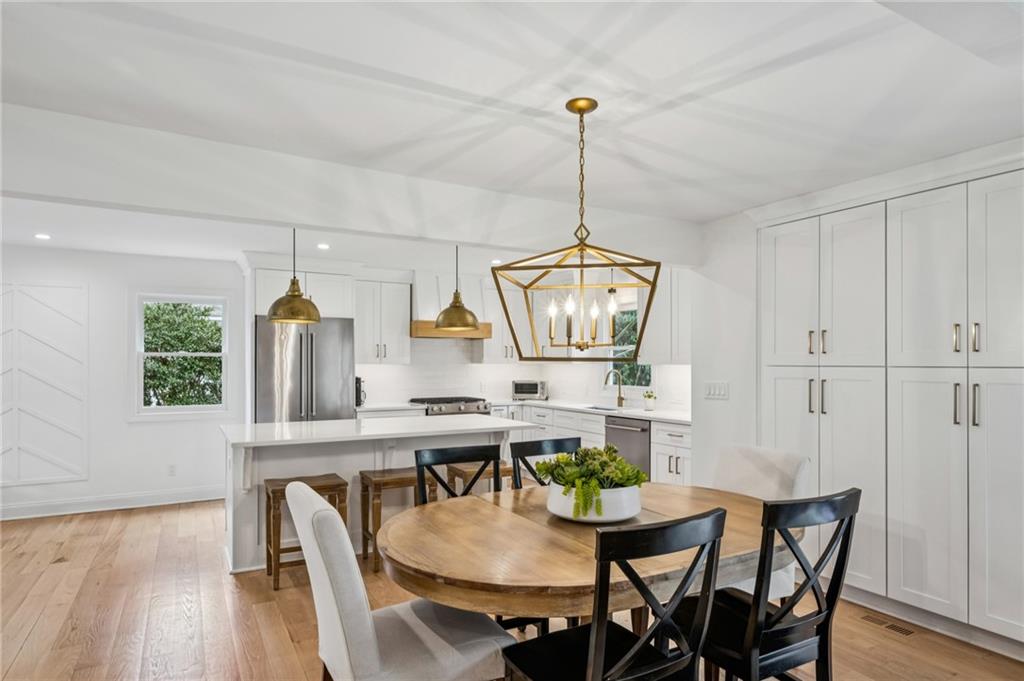 540 Chateaugay Lane NE