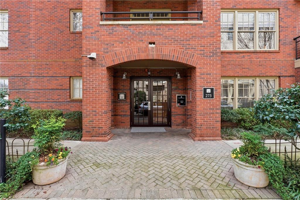 273 12th Street NE Unit 420