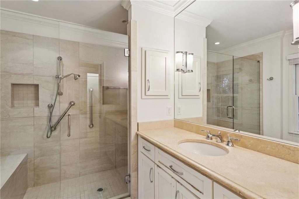 3647 Cloudland Drive NW