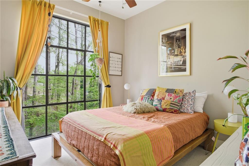 571 Overbrook Drive NW