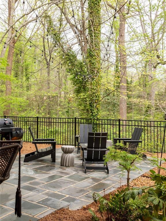 571 Overbrook Drive NW